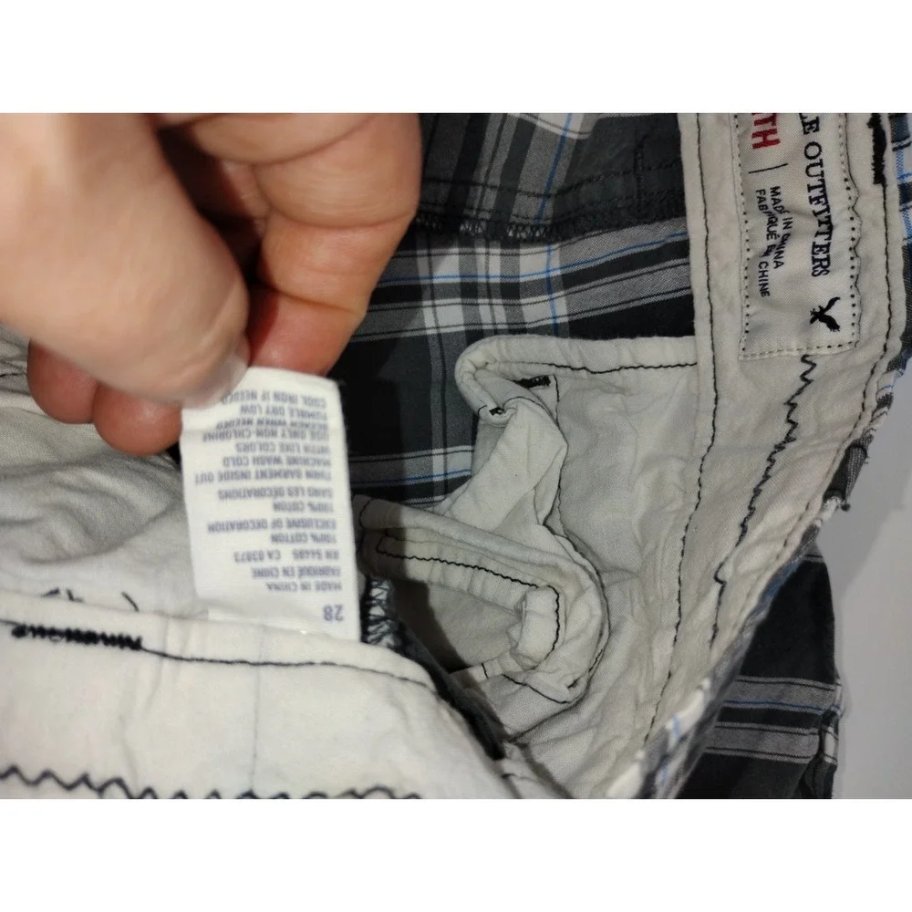 American Eagle‎ Mens Shorts Longer Length Size 28 Gray Plaid All Cotton 11in